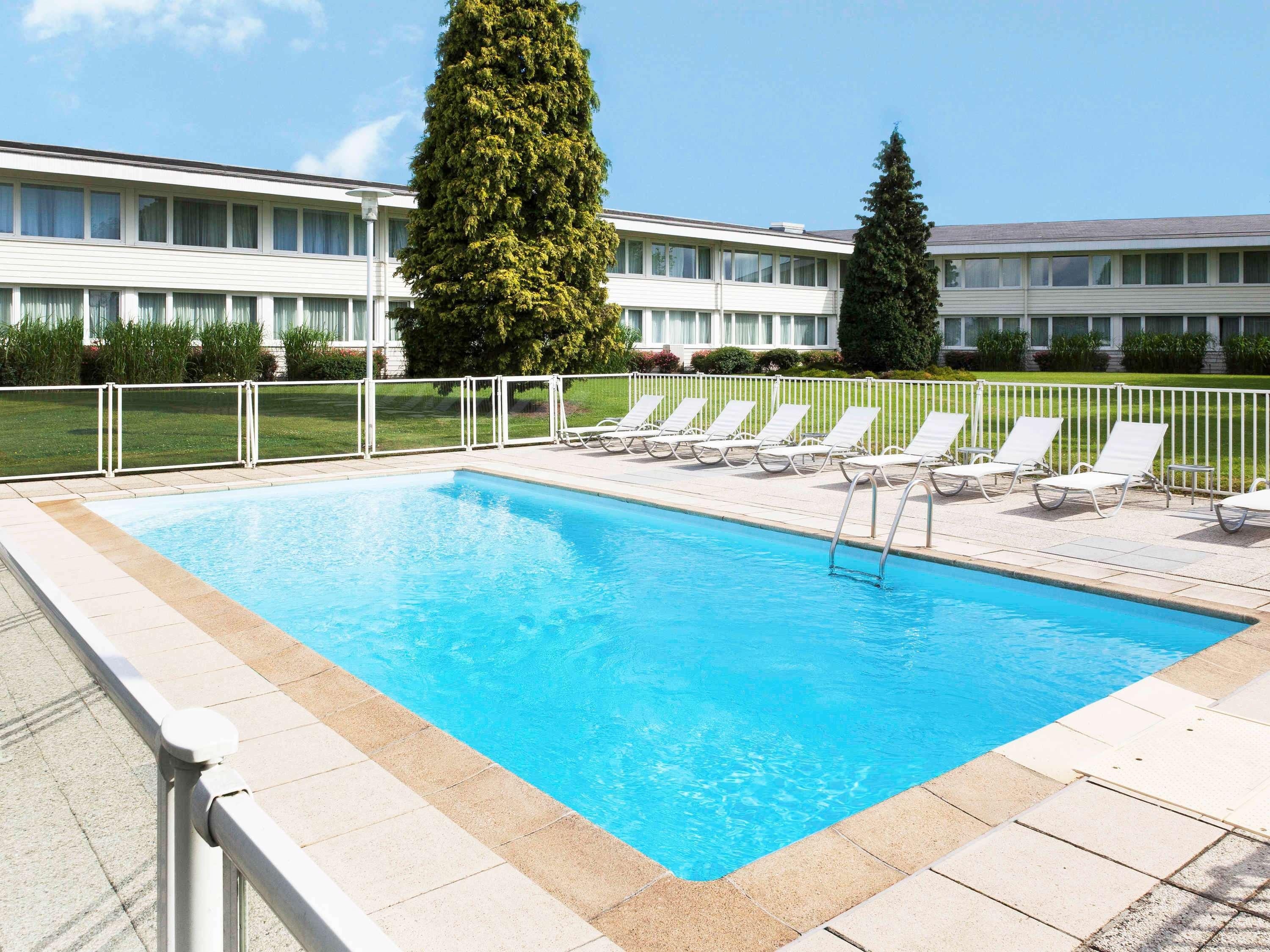 Novotel Lille Aeroport Hotel 4*