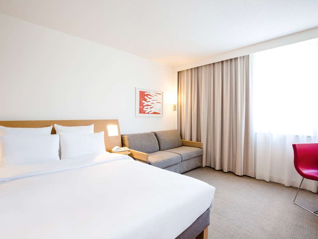 Novotel Lille Aeroport Hotel 4*